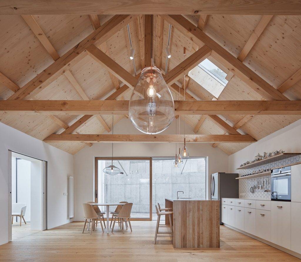 architour praha