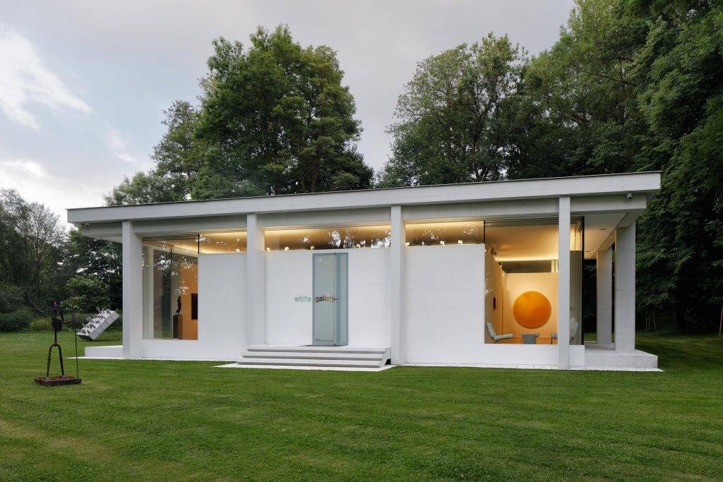 White Gallery